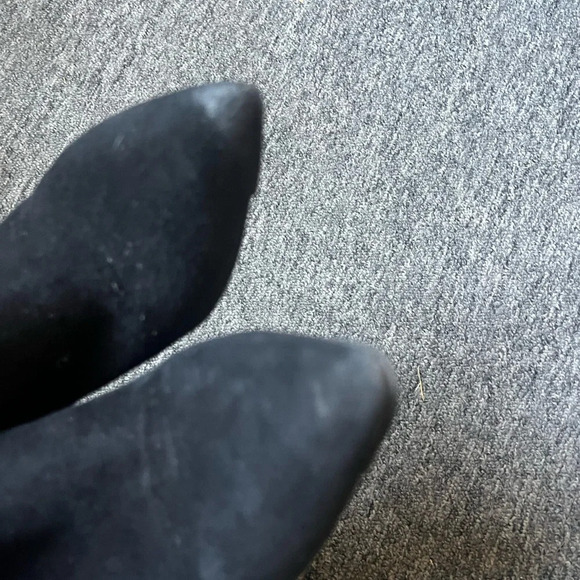 Prada Kitten Heel Pointed Toe Suede Booties, size 37 - Picture 4 of 9